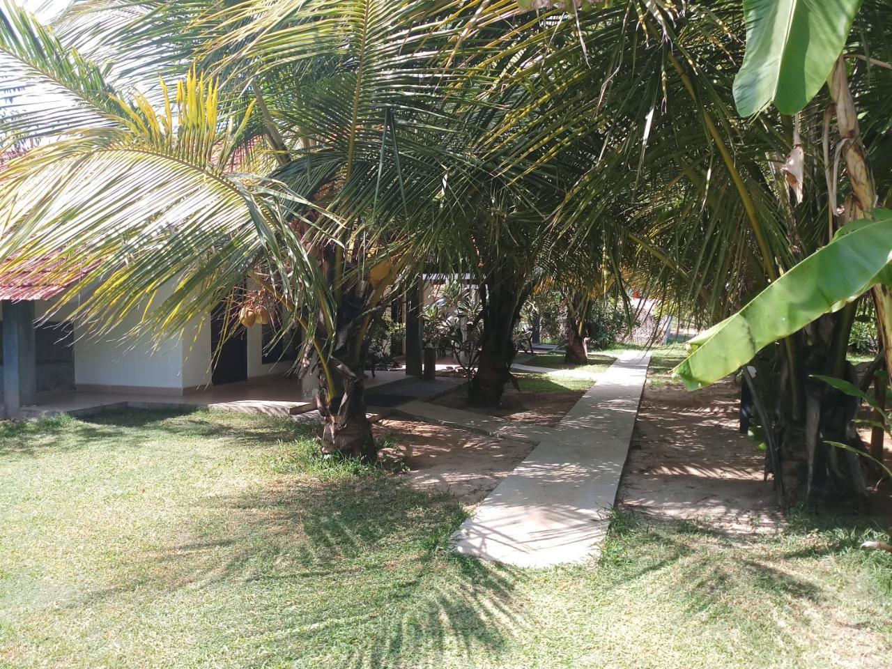 Villa Nilaveli Cabana Экстерьер фото